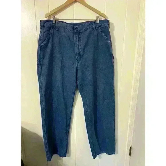 Carhartt Jeans Men's size 42x34, Dungaree fit Cargo Hammer Loop Carpenter Work - Picture 1 of 8